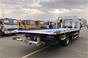 康保汽车救援补胎